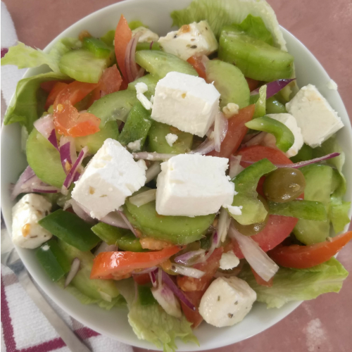 Greek Salad (Horiatiki / Xoriatiki)