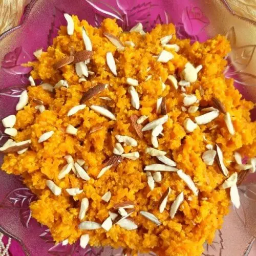 No Ghee No Mawa Gajar Halwa is a delicious and traditional Indian Dessert or a pudding made using fresh carrots slowly cooked in milk, without ghee or mawa.