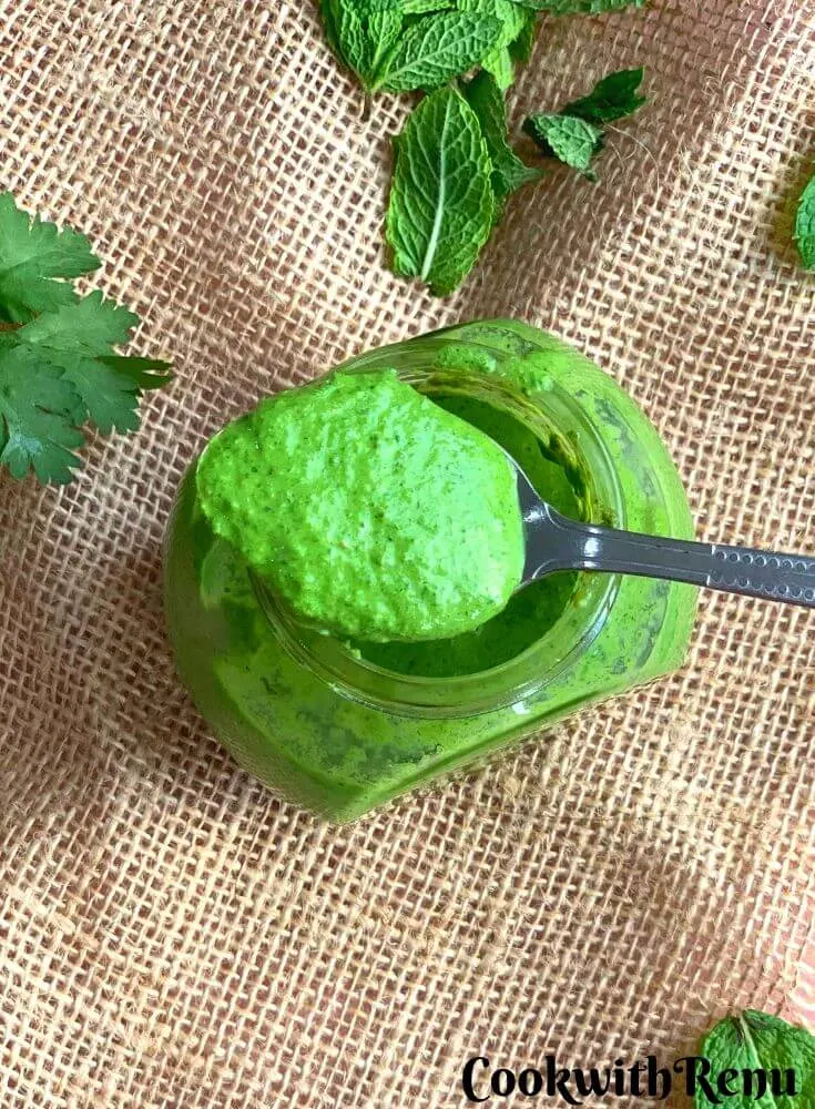 Mint Yogurt Chutney or Pudina dahi chutney is a refreshing and a quick chutney made using garden fresh organic mint and yogurt. This chutney goes well with kababs, tikkas, chaats as well as spreads on sandwiches and parathas. One of the must have condiments especially during parties and gatherings.
