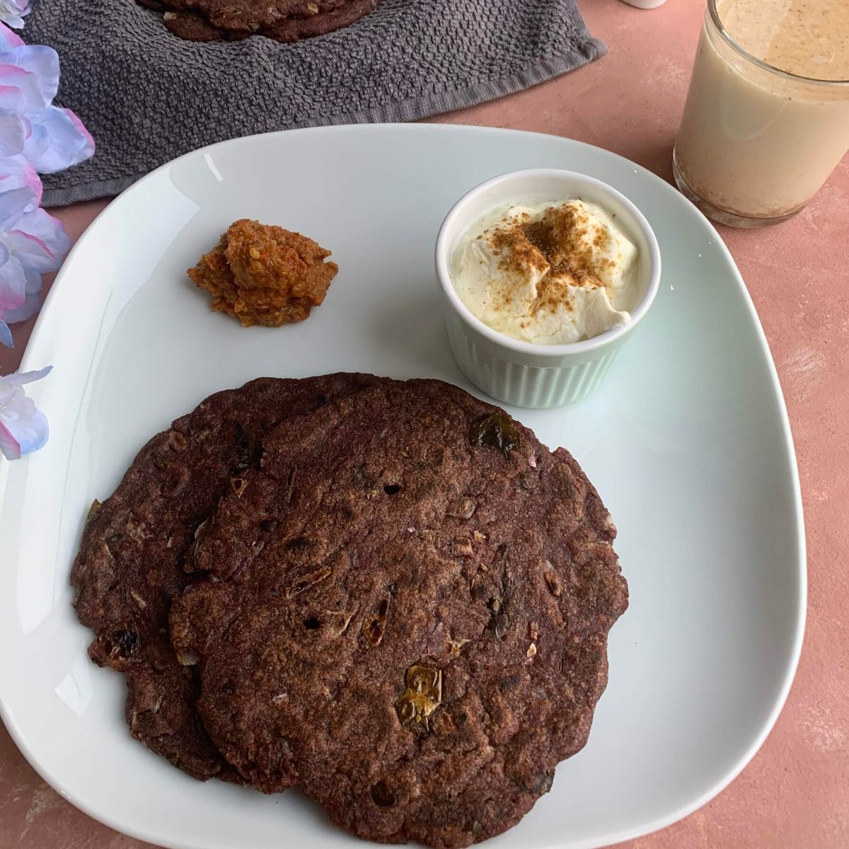 Ragi Roti or Finger Millet Flatbread is a Gluten free and Vegan flatbread made using the Ragi flour or Nachni and is generally served for breakfast.