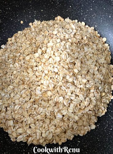 Rolled Oats, lightly sieved and ready to be roasted