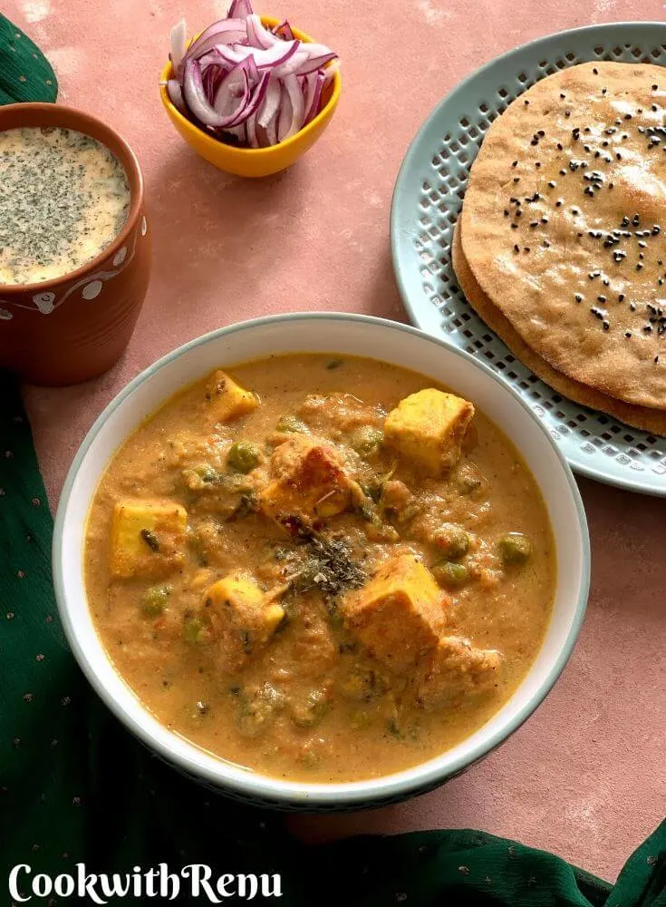 Methi Matar Paneer served with Sourdough Naan, Pudina Chaas and Freshly cut Onion