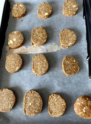 Cookies arranged on a baking tray