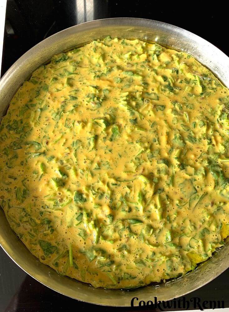 Kothimbir Vadi ready to be setamed