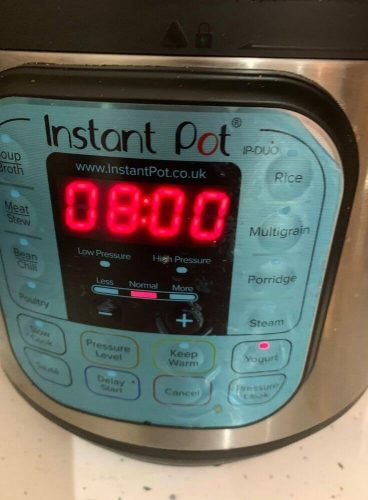 Setting the Instant Pot to yogurt mode for 8 hours
