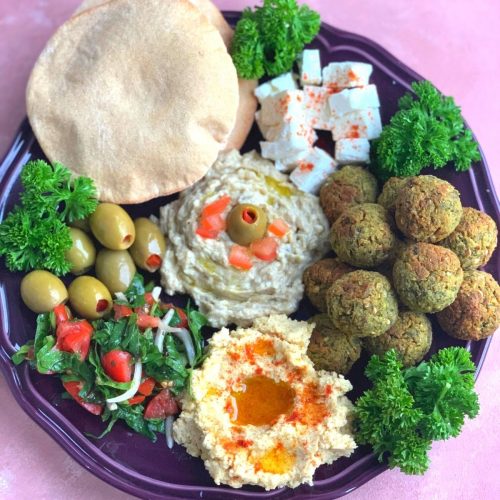 Simple Vegetarian Mezze Platter is a party platter with easy and healthy mezze recipes from Middle East for you to enjoy.