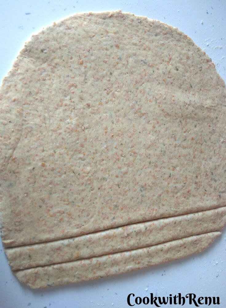 Dividing the dough into strips