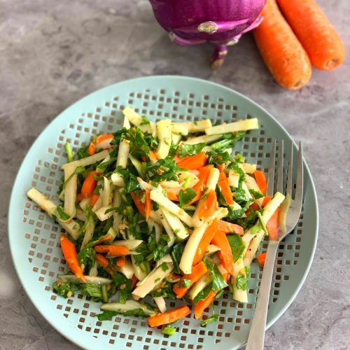 Kohlrabi, Carrot, and Spinach Salad is a quick and easy raw salad that can be made with and without oil and goes perfect as a side.