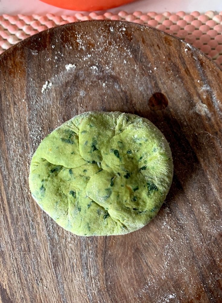 sealing of the dough ball 2