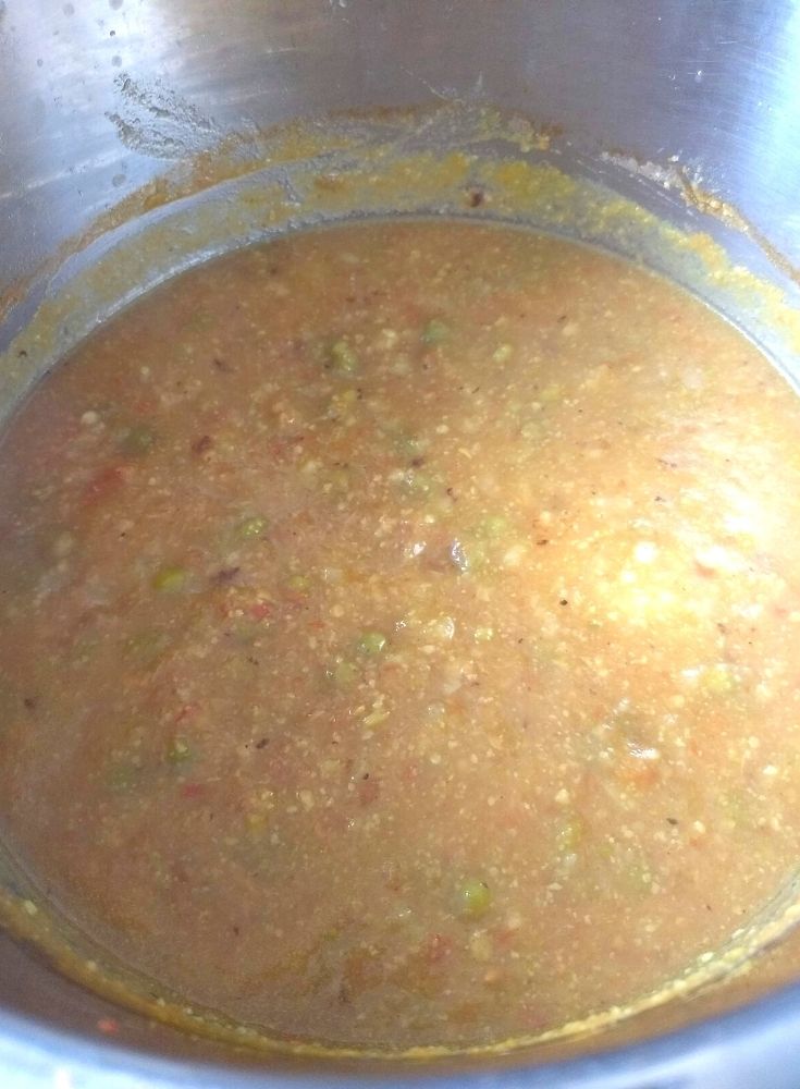 Pav Bhaji being cooked