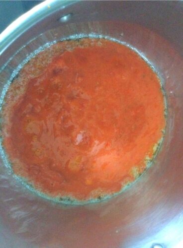Tomato & Capsicum Puree added