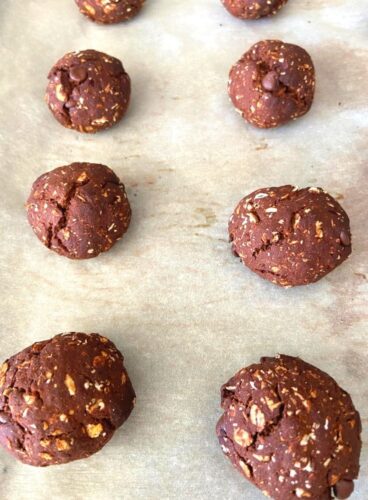 Baked Eggless Oats and Dates Cookies just out of the oven