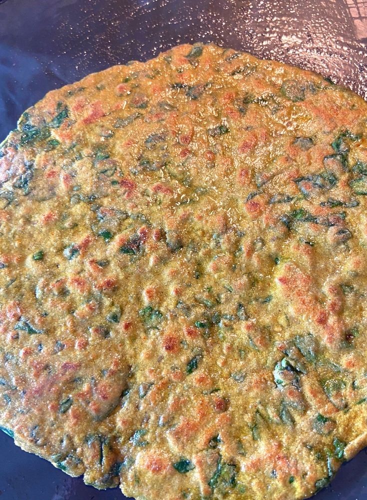 Shallow Frying the Millet Bhakri