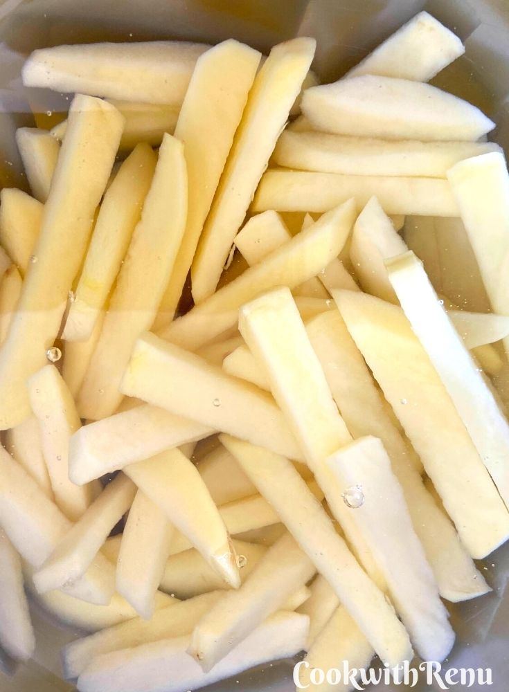 Potatoes Soaking in water
