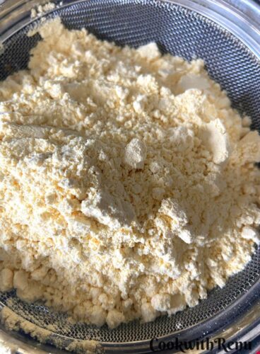 Gram Flour or Besan in a seive.