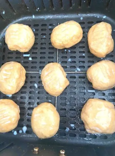Pretzel bites ready to be baked