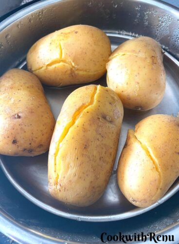 Boiled potatoes.