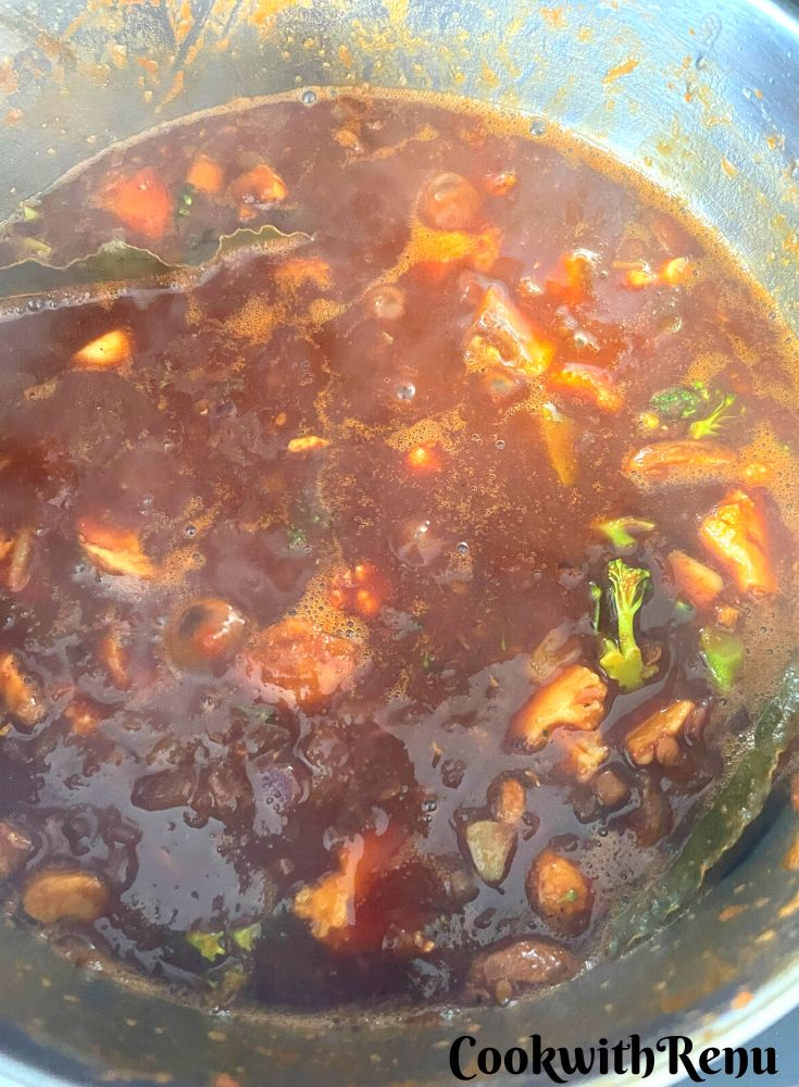 Curry in making for Vegetarian Shepherds Pie in a pot.