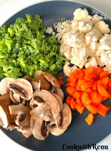 Vegetables used for Shepherdless Pie, seen are cauliflower, broccoli, mushrooms and peppers