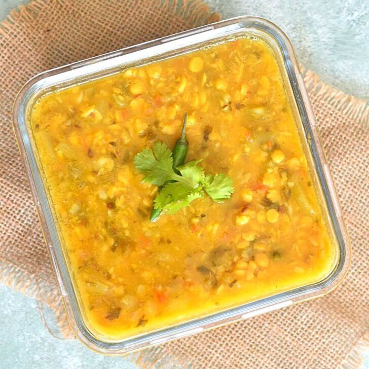 Instant Pot Lauki Chana Dal served in a glass bowl.