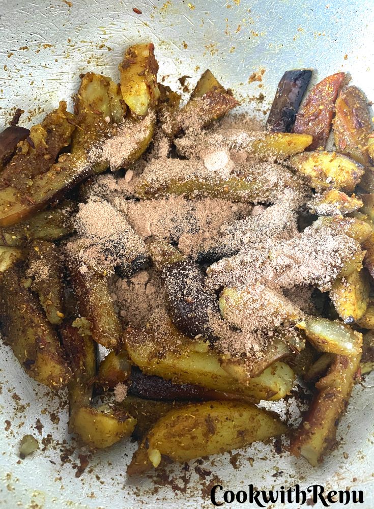 Adding amchoor powder