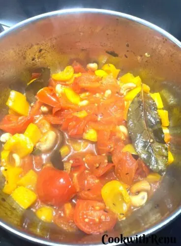 Pepper, Tomatoes, Cashew Cooked