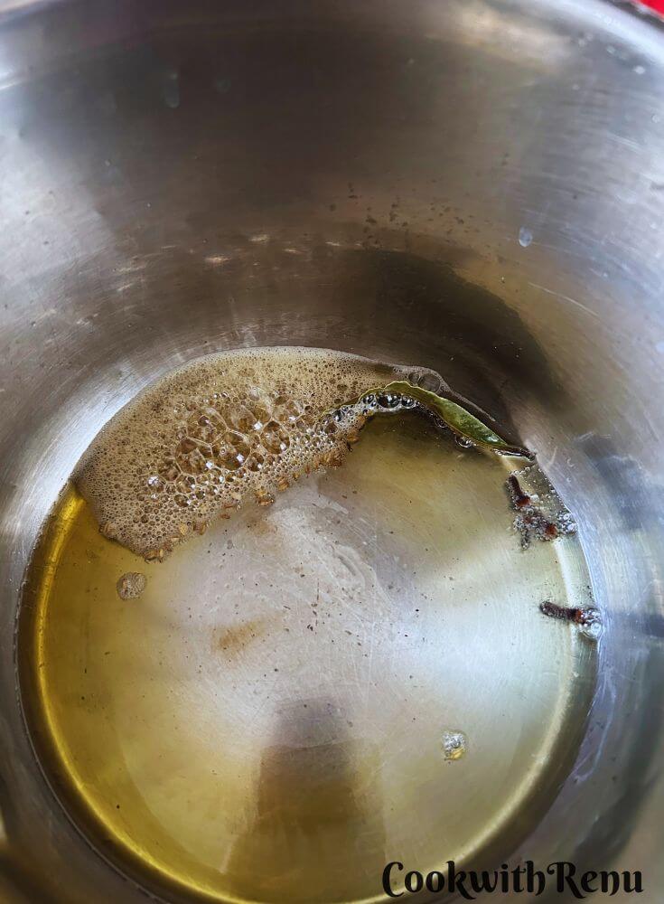 Tempering of Cumin seeds, clove and Bay Leaf in Instant Pot.