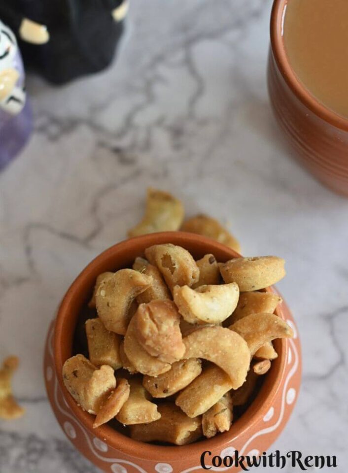 Baked Namkeen Kaju Matri (Whole Wheat flour, Atta) Cook With Renu